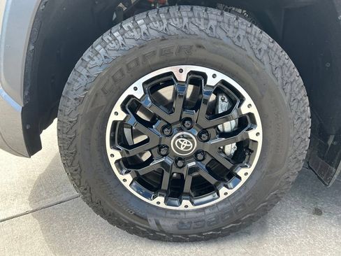 Used 2024 Toyota Sequoia SR5 w/ SR5 Premium Package AWD/4WD image 34