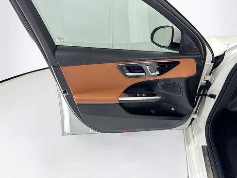Certified 2025 Mercedes-Benz C 300 Sedan image 24