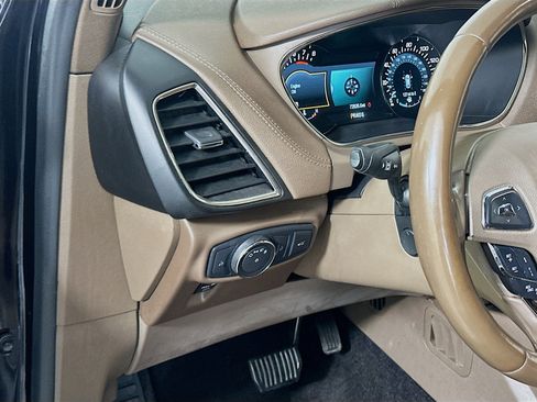 Used 2016 Lincoln MKX Reserve w/ Driver Assistance Package image 17