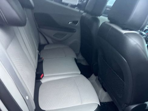 Used 2014 Buick Encore FWD image 25