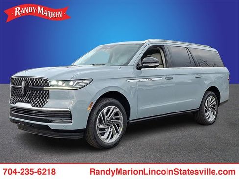 New 2026 Lincoln Navigator L Reserve image 1
