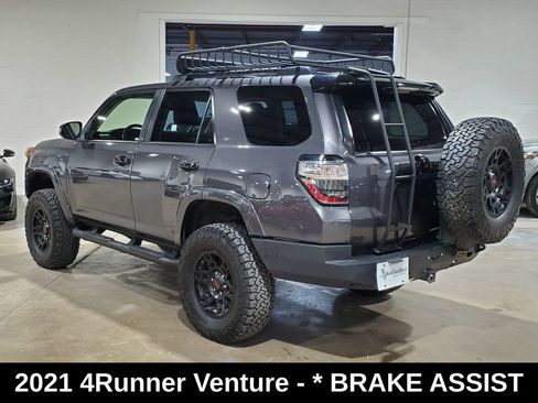Used 2021 Toyota 4Runner Venture w/ Moonroof Package AWD/4WD image 11