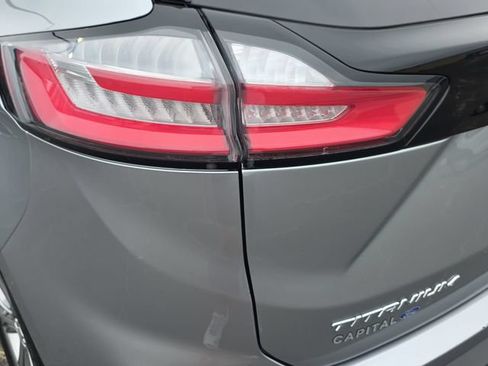 Used 2024 Ford Edge Titanium AWD/4WD image 34