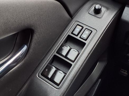 Used 2023 Nissan Frontier SV w/ Technology Package image 19