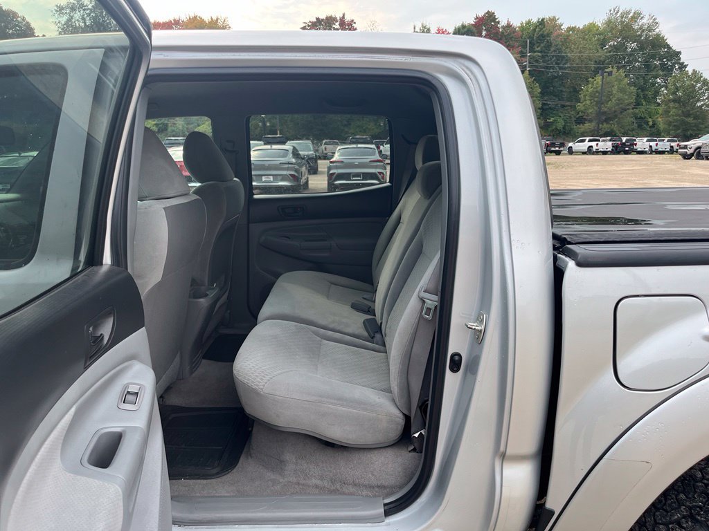 Used 2010 Toyota Tacoma 4x4 Double Cab image 25
