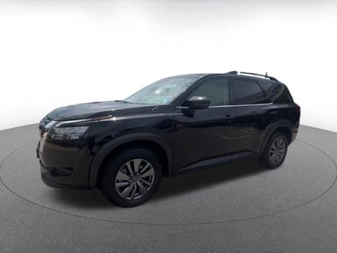Used 2025 Nissan Pathfinder SV AWD/4WD image 8