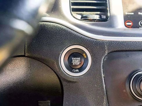 Used 2019 Dodge Charger GT w/ Blacktop Package image 10