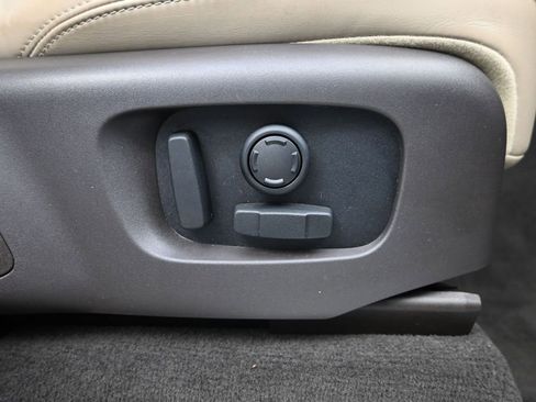 Used 2021 Land Rover Range Rover Sport HSE Silver Edition image 12