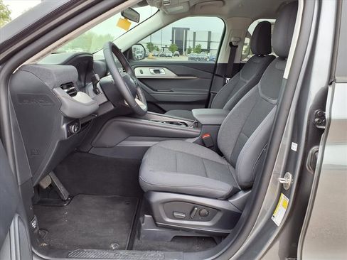 New 2026 Ford Explorer Active image 18