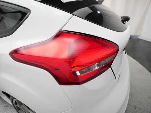 Used 2018 Ford Focus ST image 31