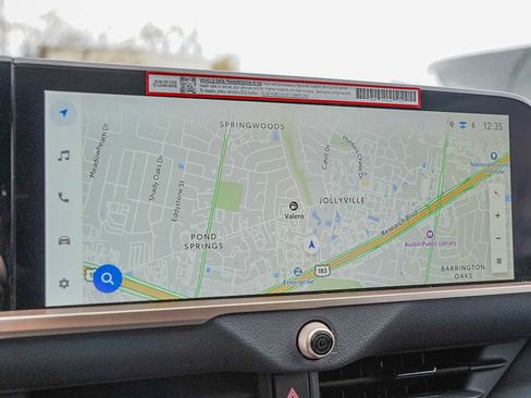 Used 2025 Toyota Crown Signia image 17