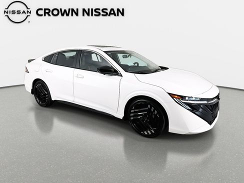 New 2026 Nissan Sentra SR w/ SR Premium Package image 3