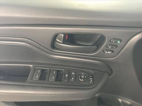Used 2024 Honda Odyssey Sport image 13