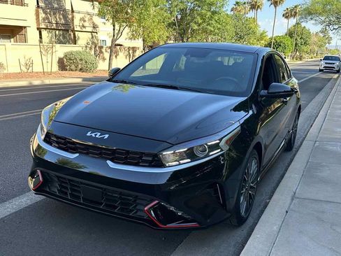 Used 2023 Kia Forte GT-Line w/ GT-Line Technology Package FWD image 4