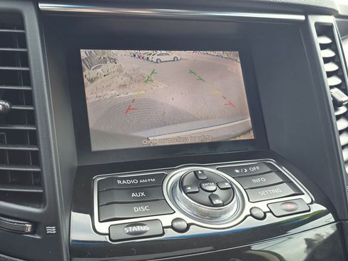 Used 2016 INFINITI QX70 2WD image 32