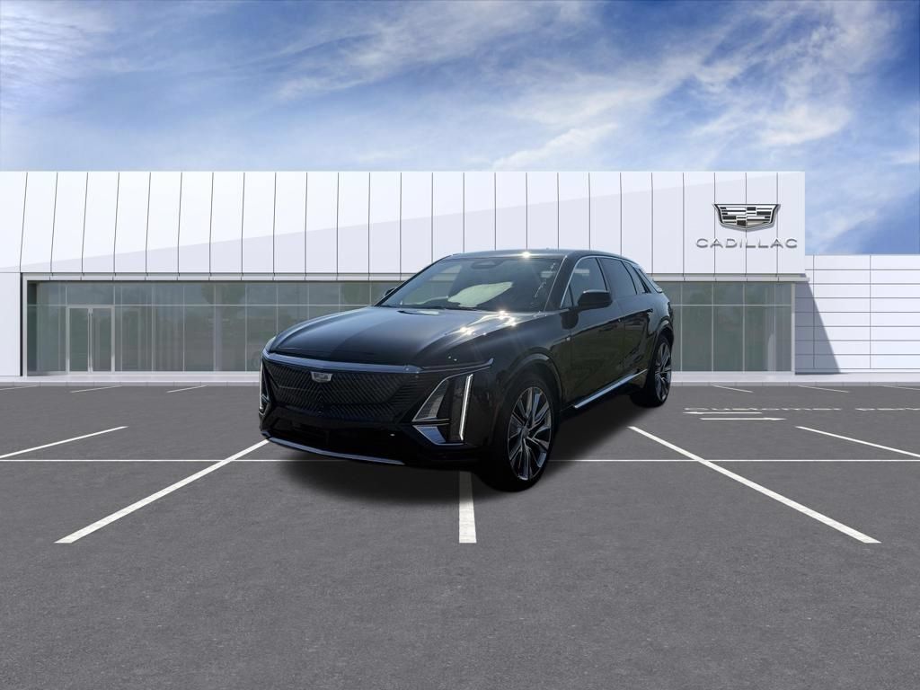 Certified 2024 Cadillac Lyriq Luxury AWD/4WD image 6