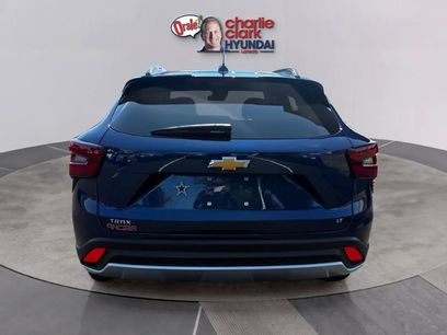 Used 2024 Chevrolet Trax LT w/ Driver Confidence Package