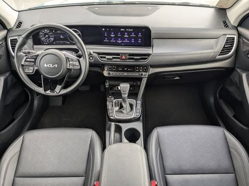 Certified 2025 Kia Seltos EX AWD/4WD image 16