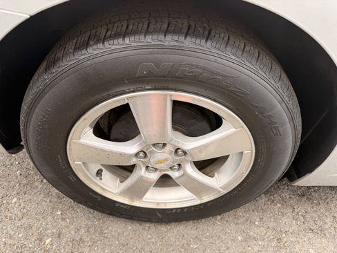 Used 2011 Chevrolet Cruze LT FWD image 23