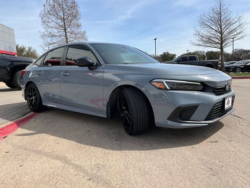 Used 2024 Honda Civic Sport image 4