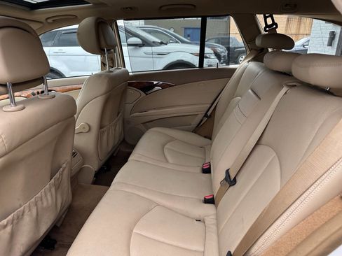 Used 2009 Mercedes-Benz E 350 4MATIC Wagon image 22