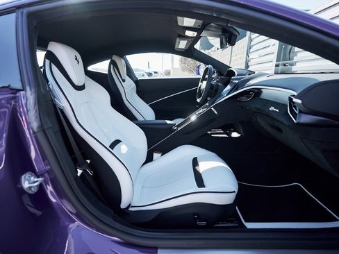 Used 2024 Ferrari Roma image 25