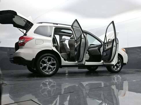 Used 2016 Subaru Forester 2.5i Touring w/ Eyesight & Navigation System image 36