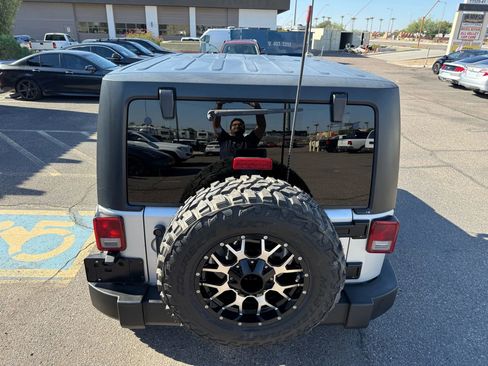 Used 2009 Jeep Wrangler X image 43