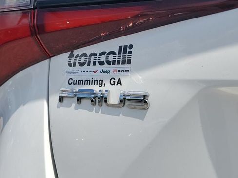 Used 2022 Toyota Prius LE FWD image 8
