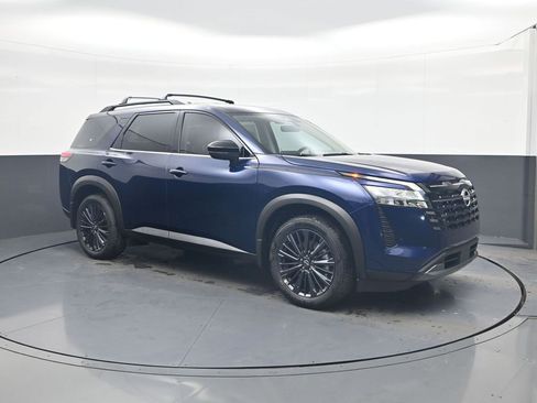 New 2026 Nissan Pathfinder SL AWD/4WD image 1