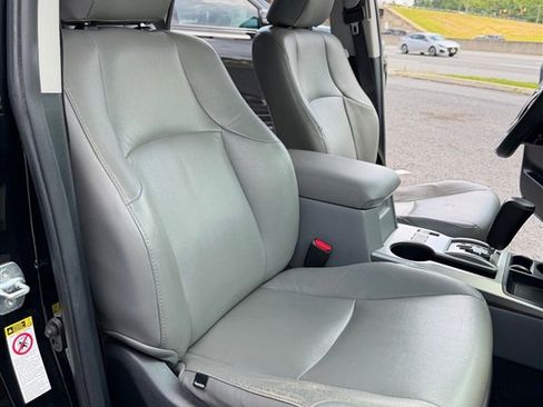 Used 2011 Toyota 4Runner SR5 w/ Convenience Pkg RWD image 33
