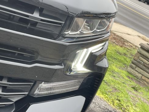 Used 2021 Chevrolet Silverado 1500 LT Trail Boss w/ Convenience Package II image 9