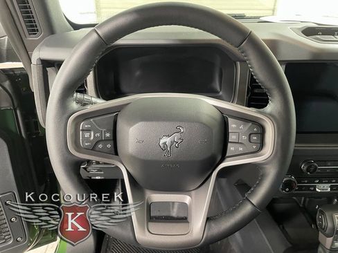 New 2025 Ford Bronco Badlands image 14