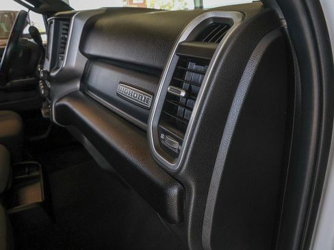 Used 2024 RAM 2500 Big Horn AWD/4WD image 33
