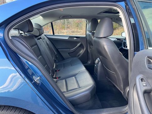 Used 2015 Volkswagen Jetta SE FWD image 18