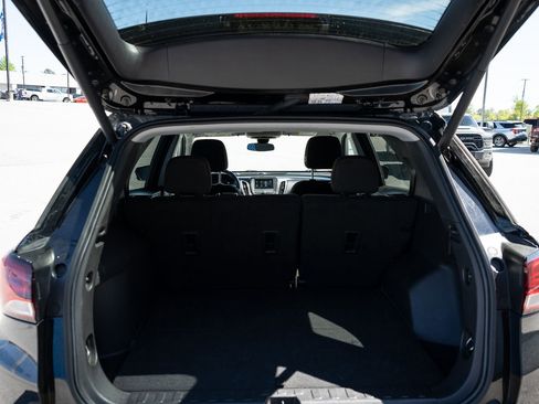 Used 2024 Chevrolet Equinox LT FWD image 9