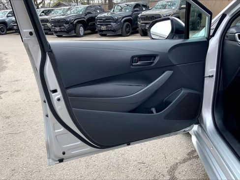 Used 2024 Toyota Corolla LE image 21