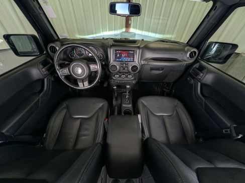 Used 2015 Jeep Wrangler Unlimited Sport w/ Quick Order Package 24S AWD/4WD image 4