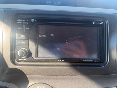 Used 2012 Toyota Sienna XLE FWD image 31