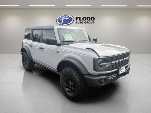 New 2026 Ford Bronco Badlands AWD/4WD image 1