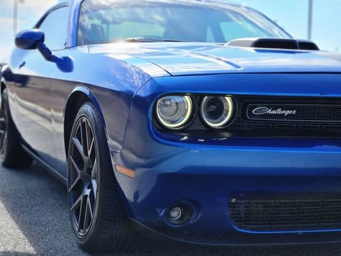 Used 2016 Dodge Challenger R/T Plus image 9
