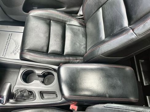 Used 2023 Dodge Durango GT image 25