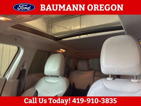 Used 2018 Jeep Compass Limited AWD/4WD image 15