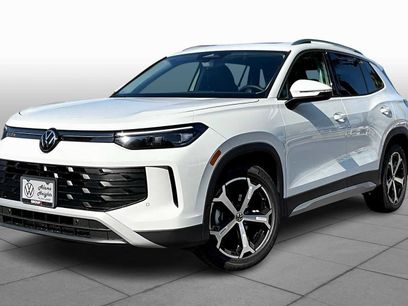 New 2026 Volkswagen Tiguan SE