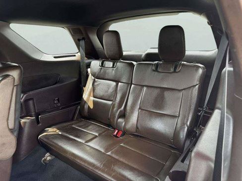 Used 2022 Ford Explorer King Ranch w/ Premium Technology Package AWD/4WD image 36