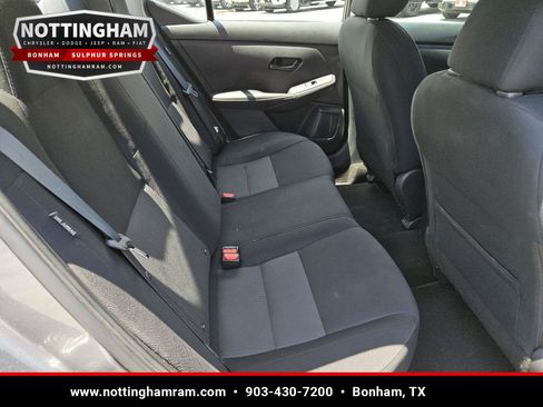 Used 2024 Nissan Sentra SV FWD image 31