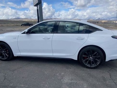 Used 2026 Cadillac CT5 V w/ Platinum Package image 6