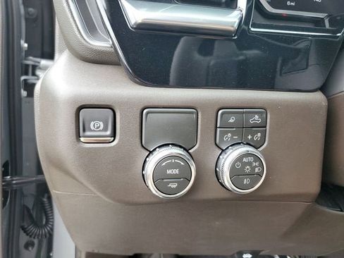 New 2026 GMC Sierra 1500 SLT w/ SLT Premium Package RWD image 31