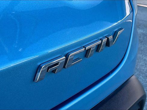 Used 2025 Chevrolet Trax ACTIV w/ Driver Confidence Package image 10