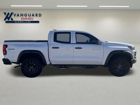 Used 2023 Chevrolet Colorado Trail Boss w/ Technology Package image 8